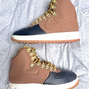 Nike Air Lunar Force 1 Duckboot '18 Tan Black Gum High-Top sz 9us Very Good cond